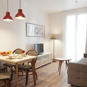 Mh S. Familia Apartment Barcelona